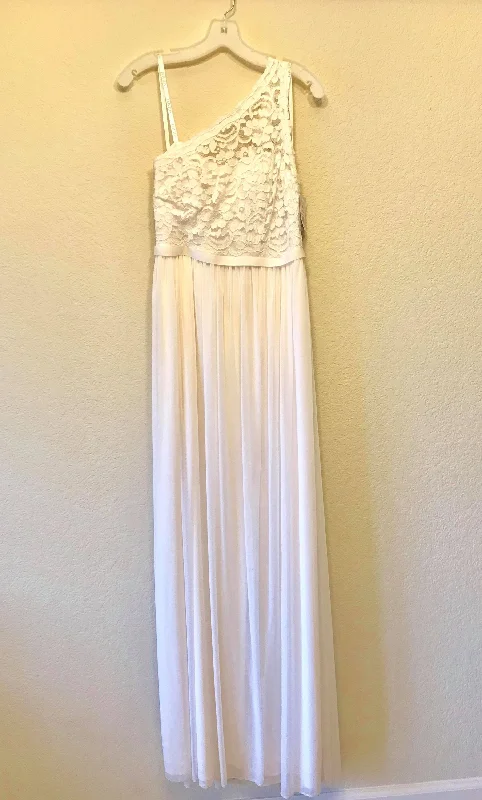 Clearance Event David's Bridal F17063