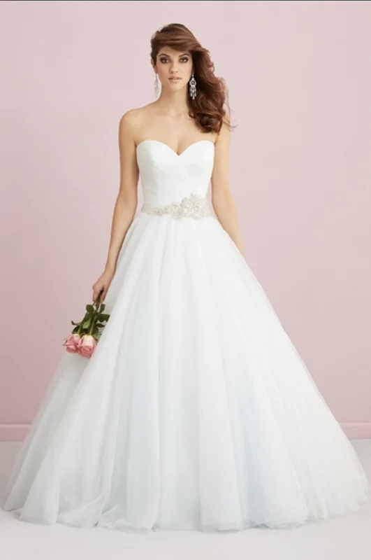 Weekend Deal Allure Bridals 2904