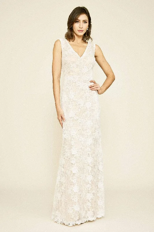 Quick Sale Tadashi Shoji - Windsor Sleeveless V-neck Lace Gown