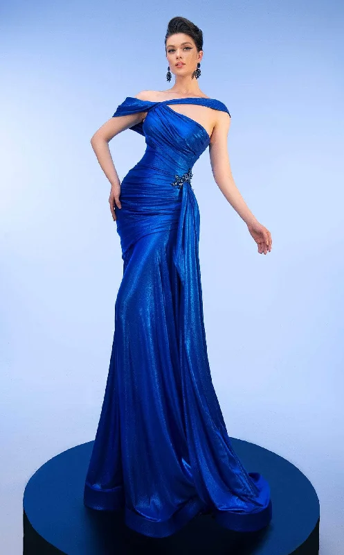 Best Deals MNM Couture 2792 - Asymmetric Metallic Crepe Gown