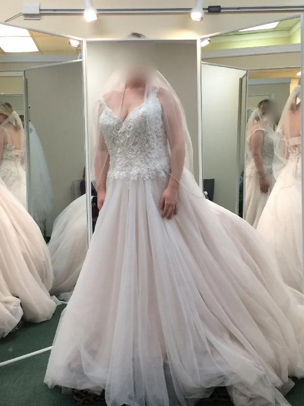 Early Access Allure Bridals 3015