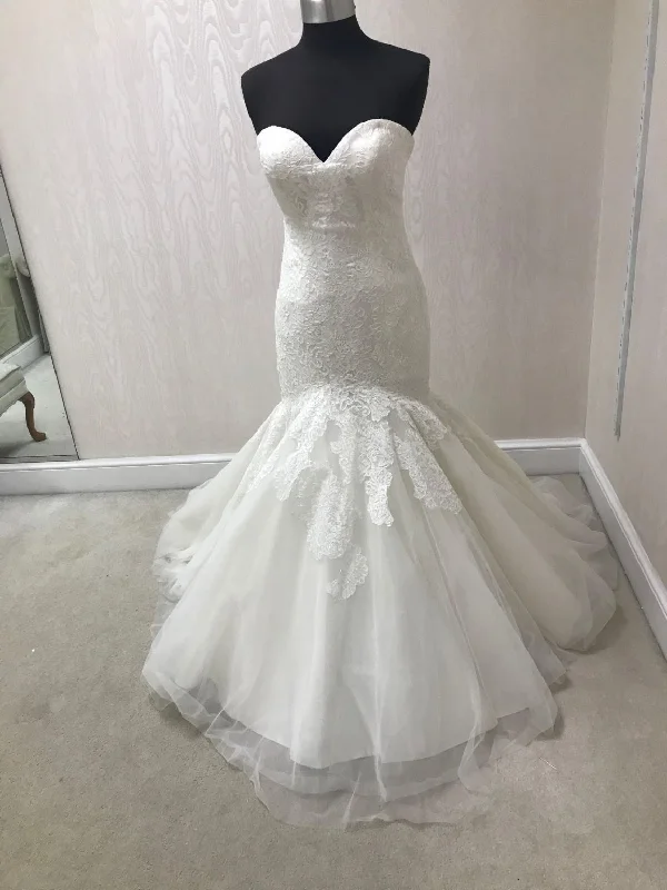 Buy Now Allure Bridals 2856
