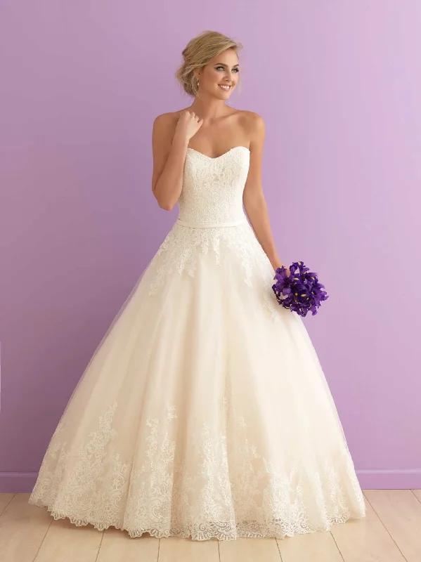 Final Sale Allure Bridals 2902