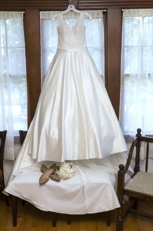 Steals and Deals Allure Bridals 2951