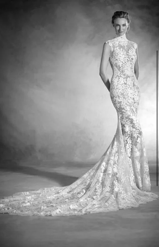 Year-End Sale Pronovias 4885- NIKOL 590