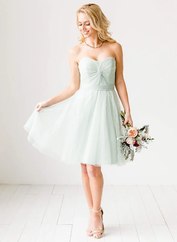 Best Bargains Love Tanya Tenley