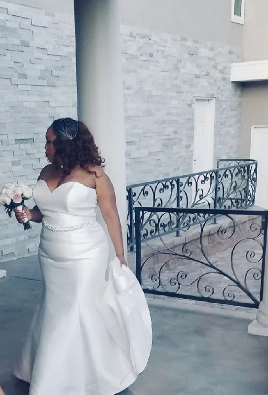 Markdowns Allure Bridals 3000