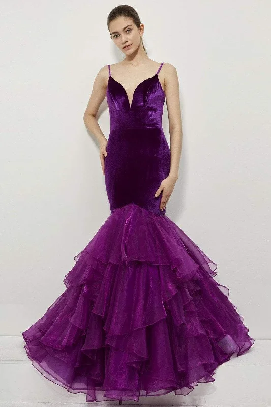 Unmissable Offer Angela & Alison - 81091 Plunging V-neck Tiered Mermaid Dress