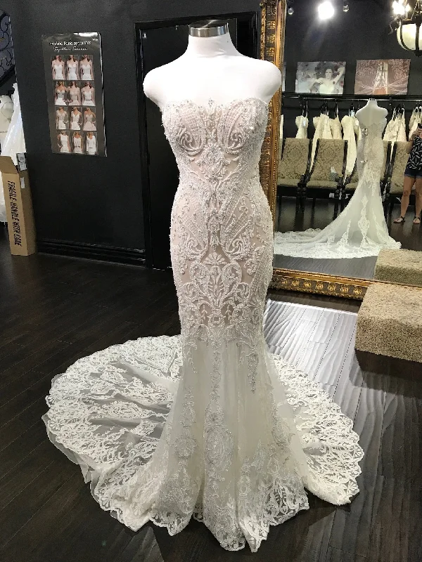 Final Sale Badgley Mischka Avita