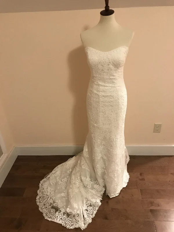 Markdowns Allure Bridals 2903
