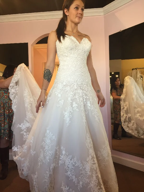 Super Bargain Allure Bridals 2917