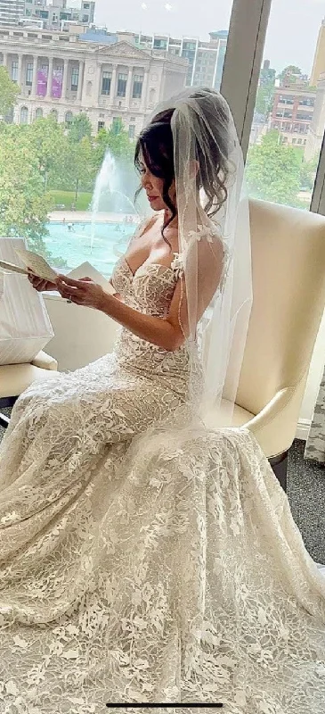 Mega Sale Berta  Berta Couture 22-16