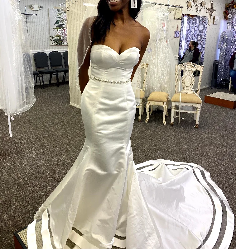 Weekend Deal Rebecca Ingram Jamilia