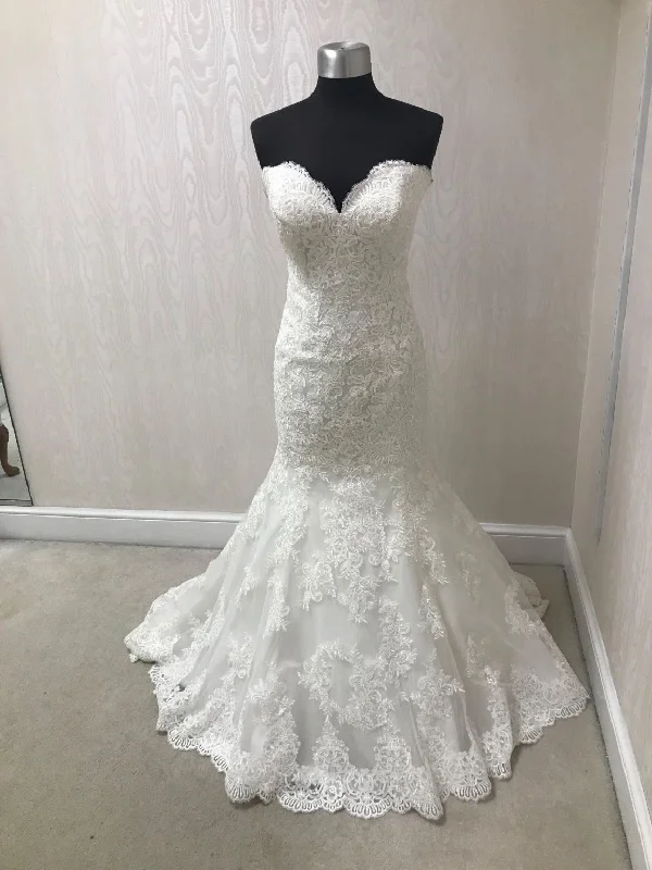 Deal Explosion Allure Bridals 2906