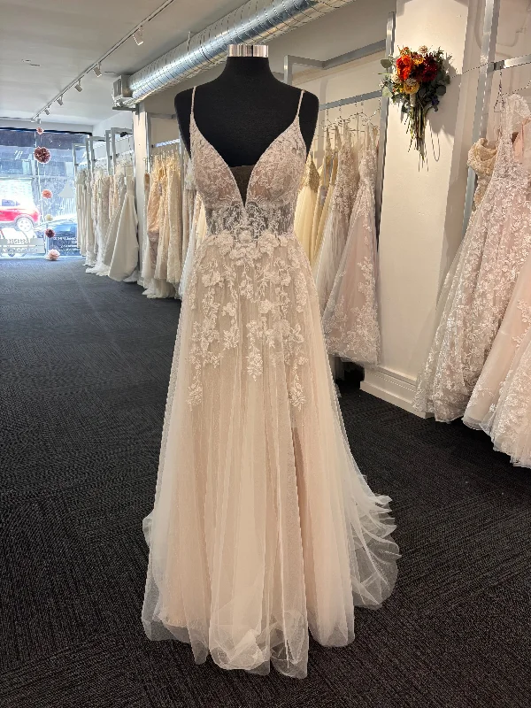 Bargain Prices Essense of Australia D2840