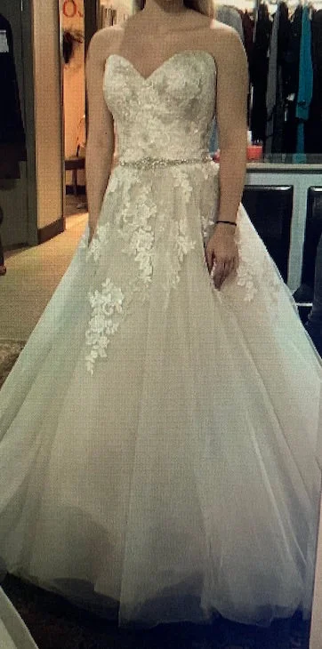 Can't Miss Allure Bridals 3001 Romance