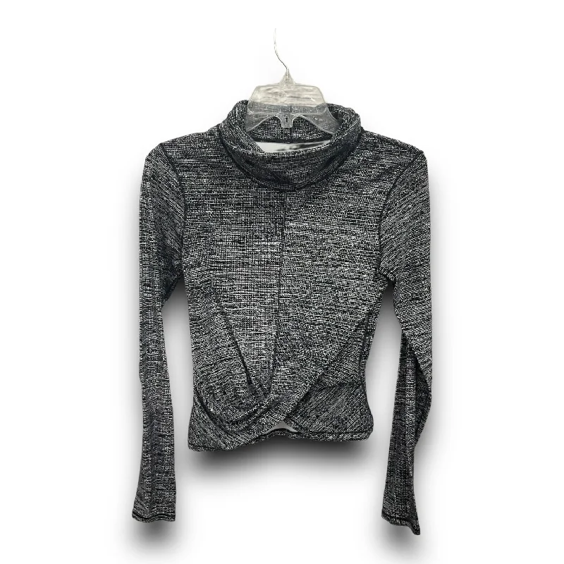 Today’s Special Athletic Top Long Sleeve Collar By Lululemon In Black & Cream, Size: S