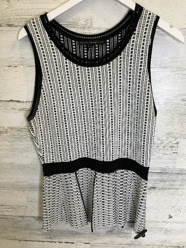 Weekend Deal Black & White Top Sleeveless White House Black Market, Size S