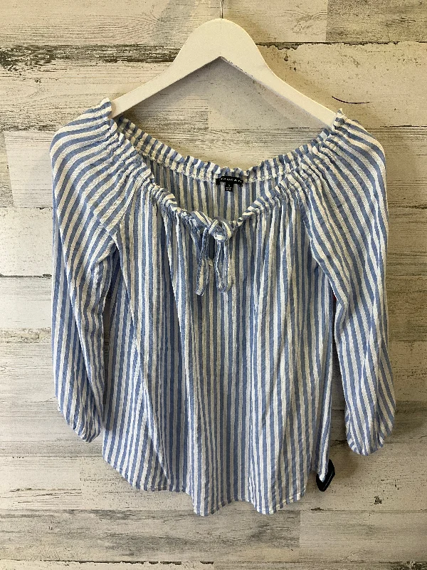 Grand Opening Sale Blue & White Top 3/4 Sleeve Staccato, Size S