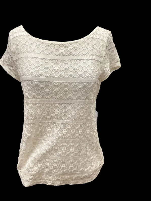 Blowout Sale Cream Top Short Sleeve Banana Republic, Size 4