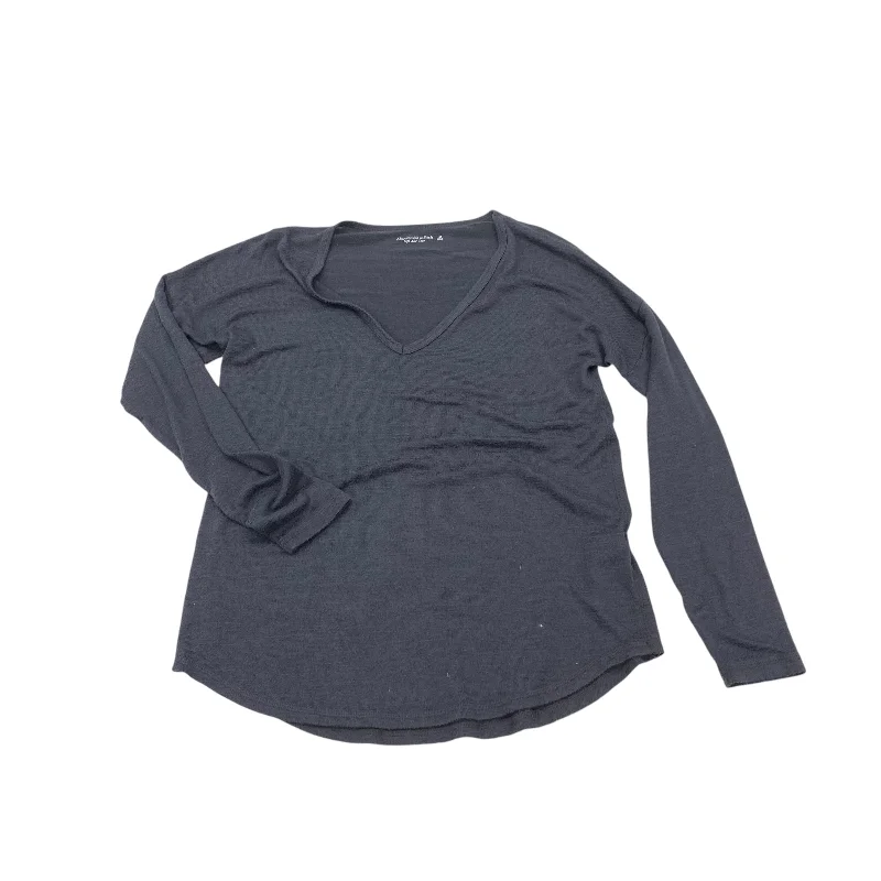 Weekend Deal GREY TOP LS by ABERCROMBIE AND FITCH Size:M