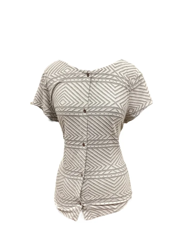 Online Specials Grey Top Short Sleeve Lucky Brand, Size L