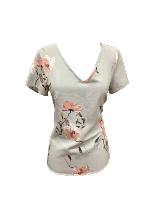 Year-End Sale Top 3/4 Sleeve By Papermoon  Size: M