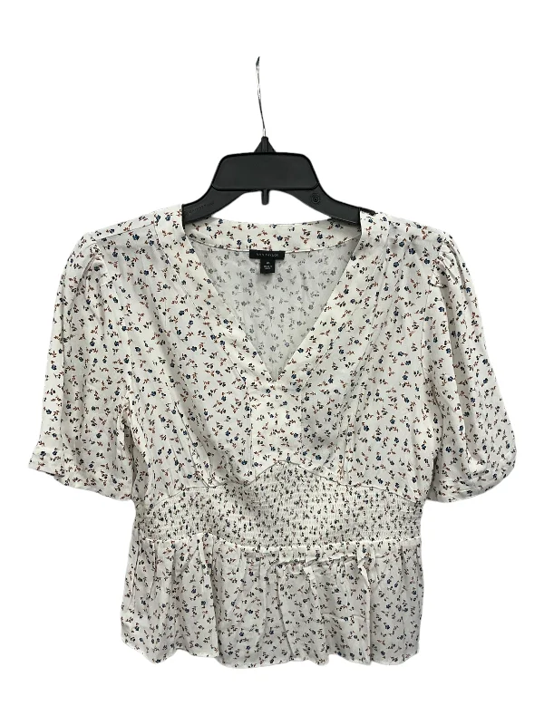 Weekend Flash Sale Top Short Sleeve By Ann Taylor In White, Size: Xs