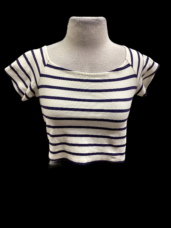 Price Blitz Top Short Sleeve By Forever 21  Size: M