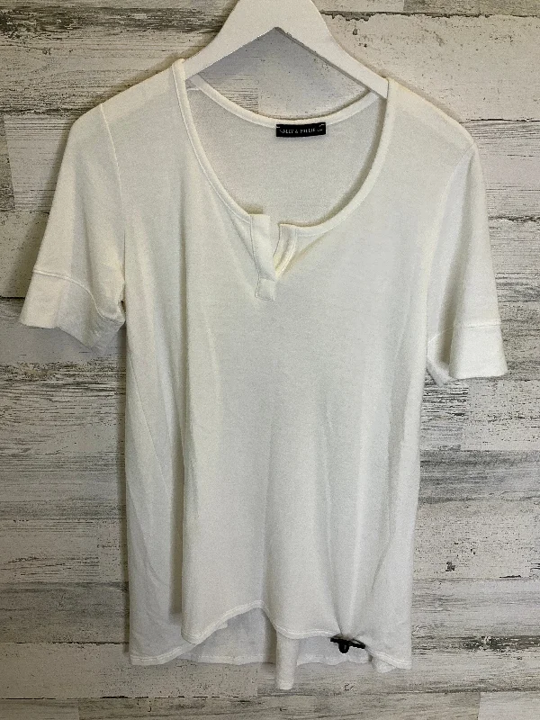 Savings Alert White Top Short Sleeve Nally And Millie, Size S