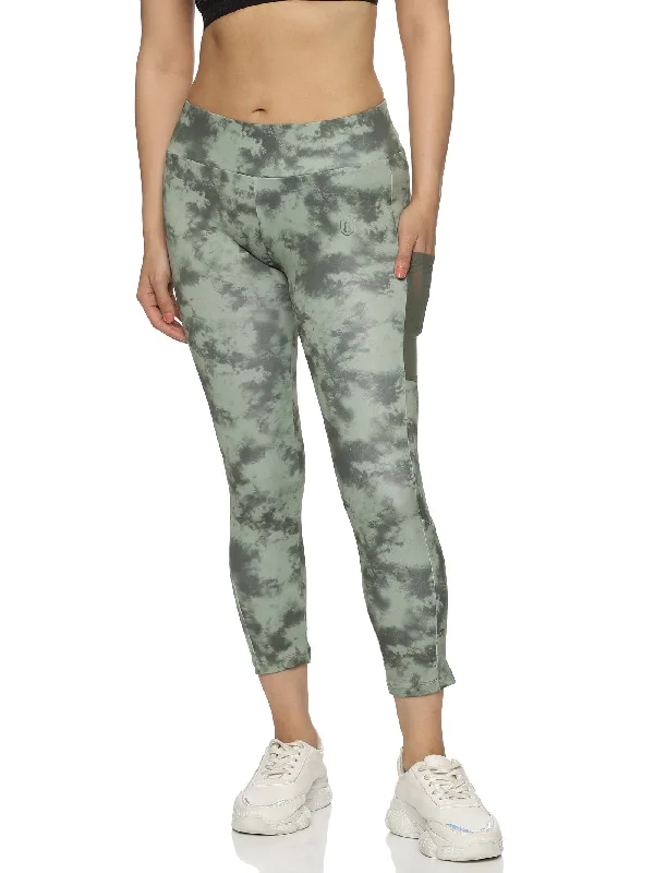 Massive Deals Women's Skin-fit Training Tights with Tie&Dye pattern and Elasticated waist. Massive Deals Women's Skin-fit Training Tights with Tie&Dye pattern and Elasticated waist.